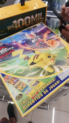 Academia pokemon lacrado