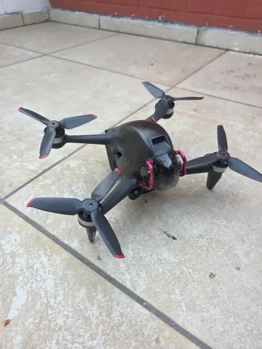 Vendo DRONE DJI FPV