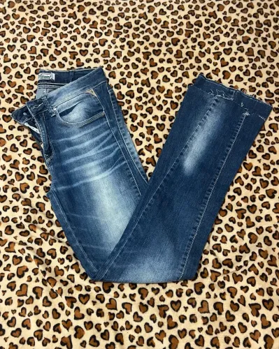 Calça Jeans Flare Lavagem Clara (Khelf Denim)