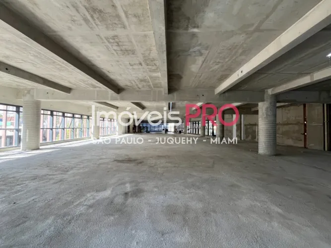 Prédio comercial de 2 andares