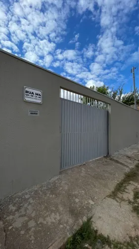 CASA INDIVIDUAL EM ÁGUAS LINDAS