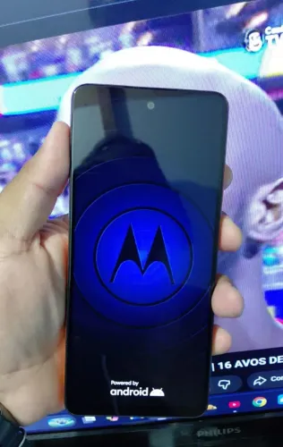 Moto g04s