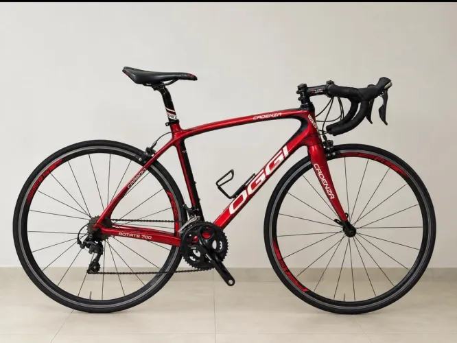 Bicicleta OGGI Cadenza 700 Carbon