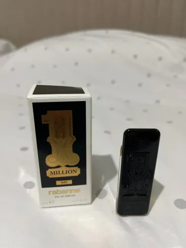 Mini perfume on Million black 