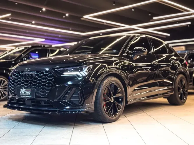 Audi Q3 SPB Perf. Black 2.0 TFSI Tipt. Quat. 2023