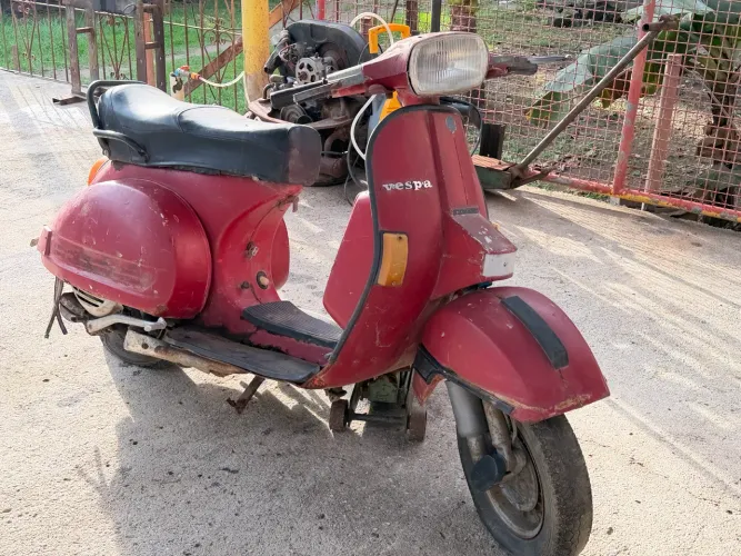 Lambreta Piaggio Vespa PX200 