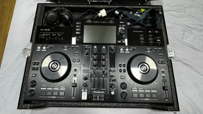Controladora XDJ RR + Hard Case 