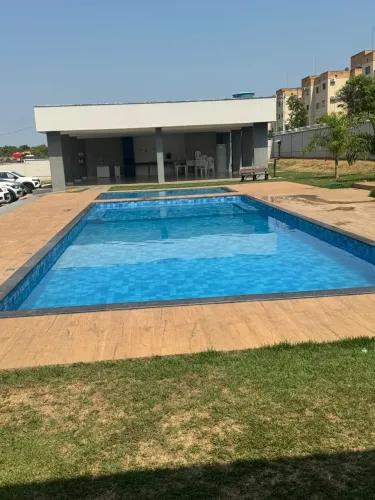 Apto semi mobiliado no Brisas do lago R$ 3200,00 com condomínio
