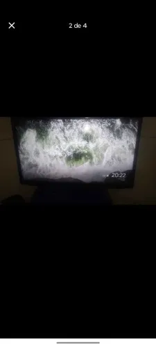 Vendo tv 42polegadas não e smart mais vai com com Chromecast