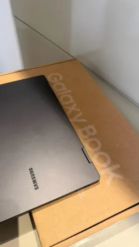 Samsung Galaxy Book2 360 i5 ? 16 GB RAM, SSD 1 TB, tela touch