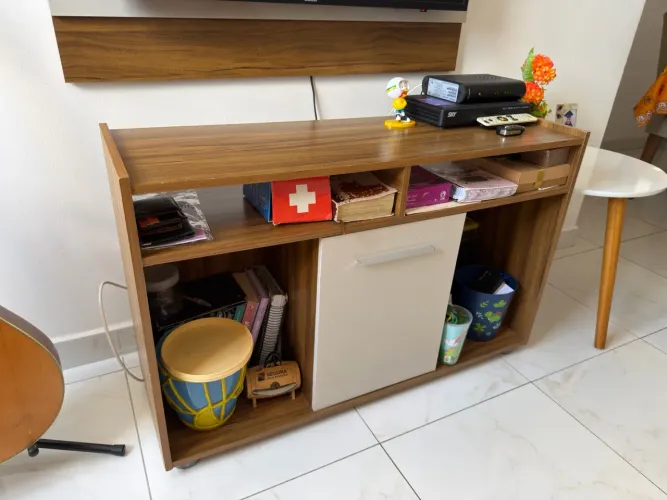 Rack ,painel e televisão