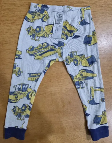 Calça carters 24 meses
