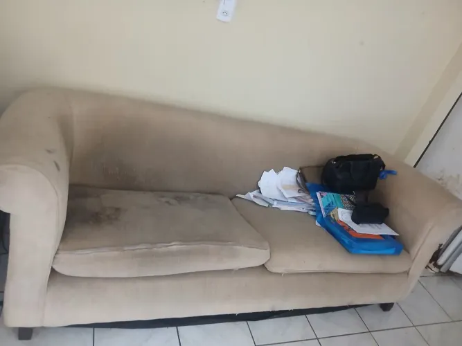 Sofá 3 lugares 