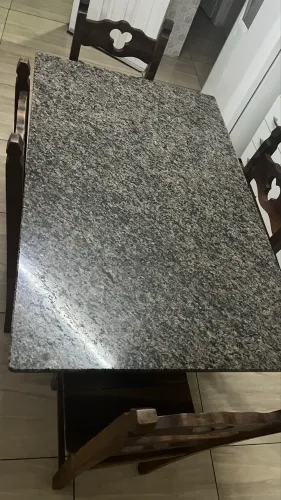 Mesa de Madeira com Tampo de Granito (Venda Separada)