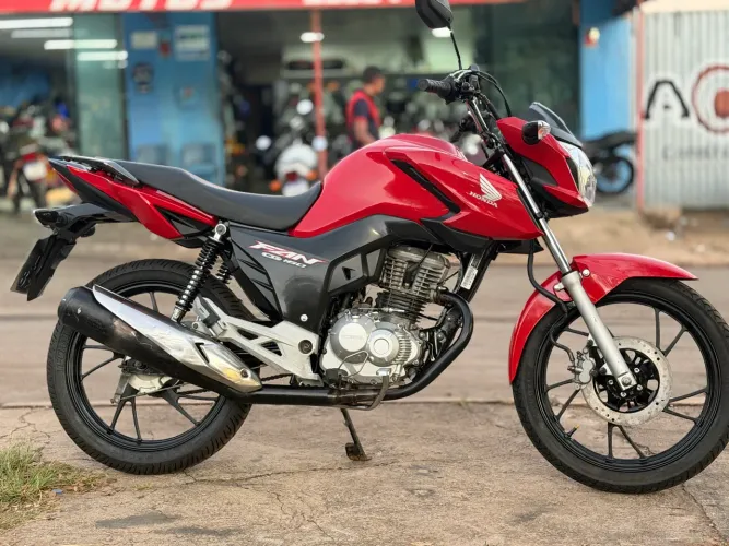 Honda Fan 160 2023 com 12 mil Km