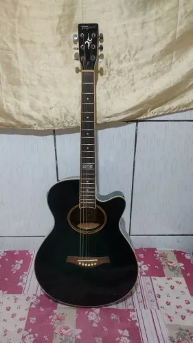 Vendo violão Giannini eletrônico