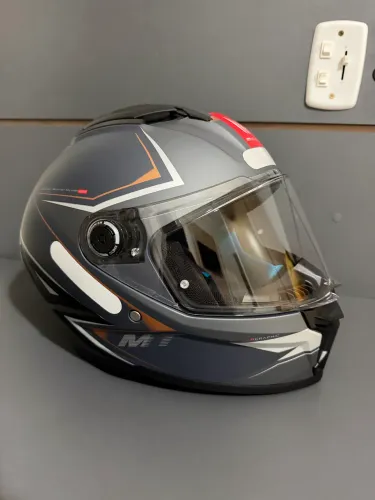 Capacete MT