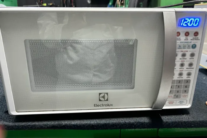MICROONDAS ELECTROLUX 20L