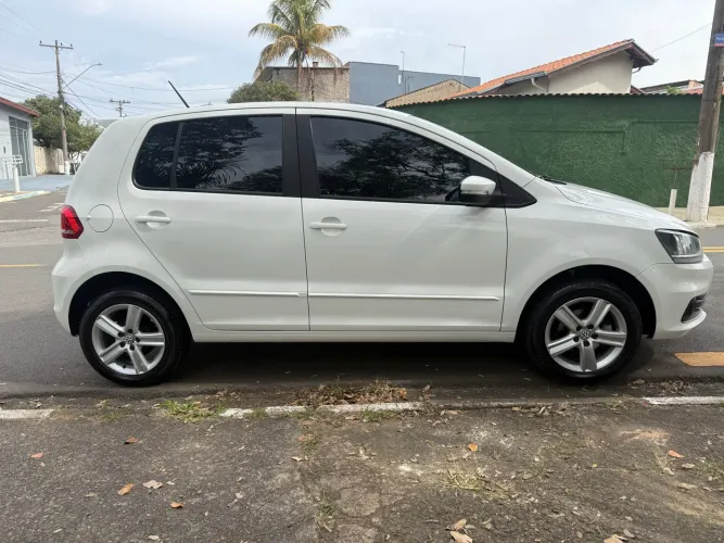 Volkswagen Fox Comfortline 1.0 Flex 12V 5P 2016