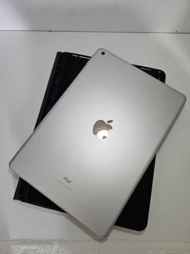 iPad 9ª Geração 64GB + Capa | Excelente Estado