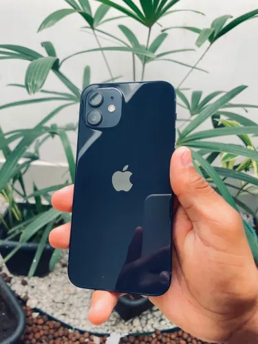 iPhone 12 Semi-novo