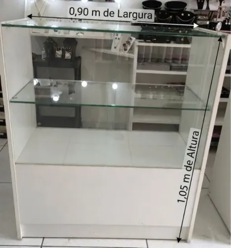 Vitrine Balcão Expositor em Vidro Temperado (0,90cm x 1,05m)