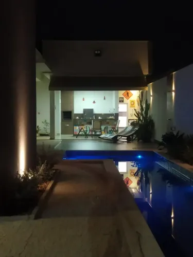 Jardim Karaiba / Itapema Sul, Casa Sobrado, 4 Suítes, Varanda Gourmet, Piscina de Raia Aqu