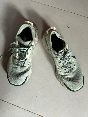 Tenis Nike num 37-38 em Santa cruz do sul
