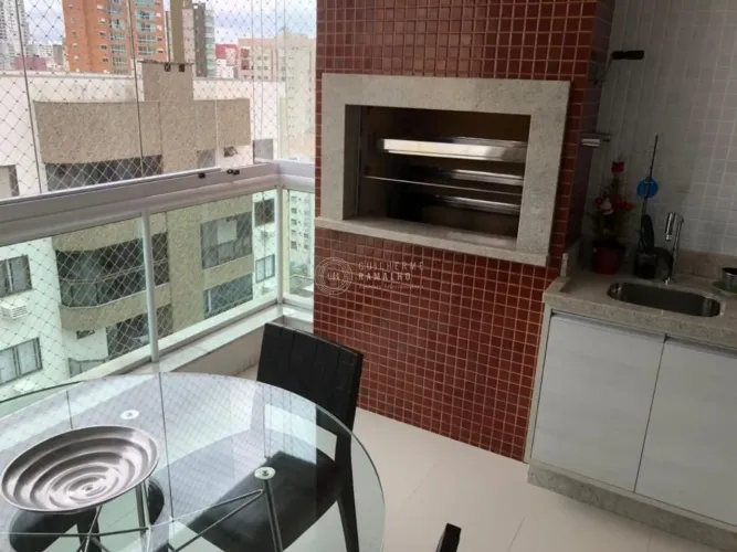 Apartamento com 03 suítes, 03 vagas e 140m² à venda no Las Dunas em Balneário Camboriú