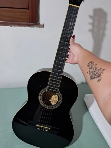 Vendo violão usado