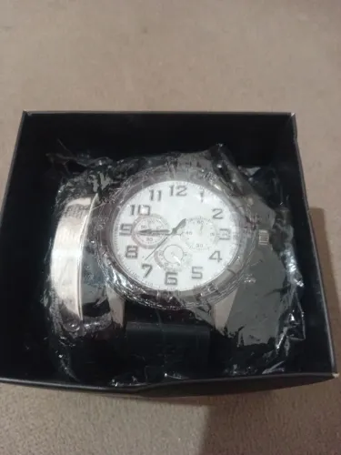 Vendo Conjunto de relógios e pulseira