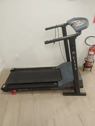 Esteira Ergométrica Dream Fitness DR 2110 - Semi-Nova (Excelente Estado)