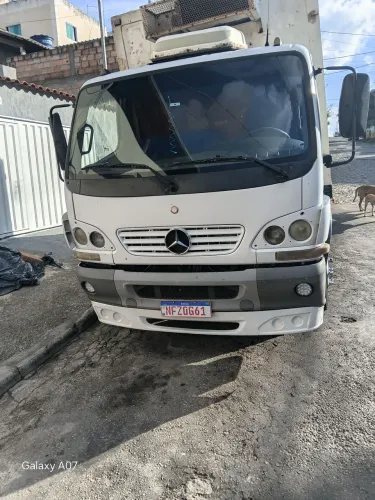 Vende se caminhão acello 915 bau