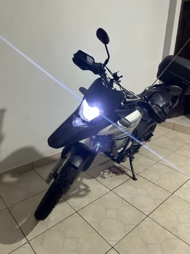 XRE troco por carro do meu interesse
