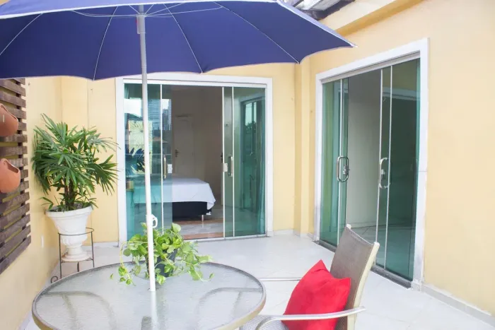 LINDA CASA DUPLEX AMPLA E EM EXCELENTE LOCALIZAÇÃO - BELÉM/PA