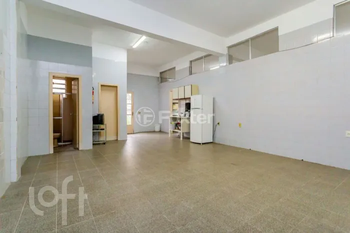 Casa à venda em Vila Ipiranga com 450 m², 3 quartos, 2 vagas