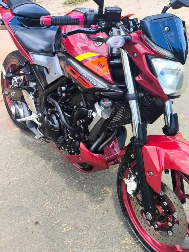 YAMAHA MT 03 