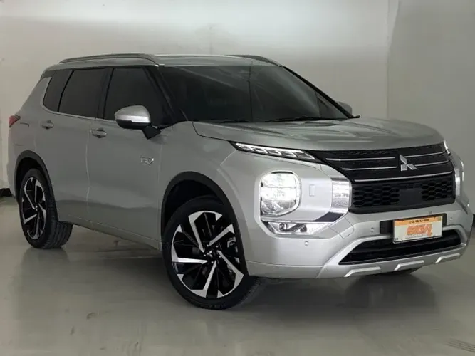 Mitsubishi Outlander HPE-S 2.4 4X4 AUT (híbrido) 2026