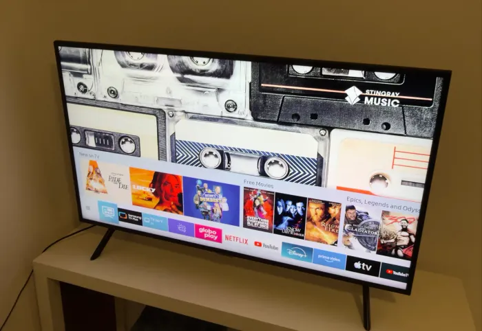 TV smart UHD 4K 43 polegadas