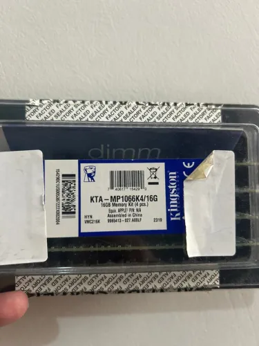 4 memórias DDR 3 de 4 gigas Kingston para PC