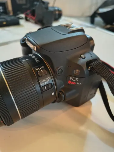 Canon EOS Rebel SL2