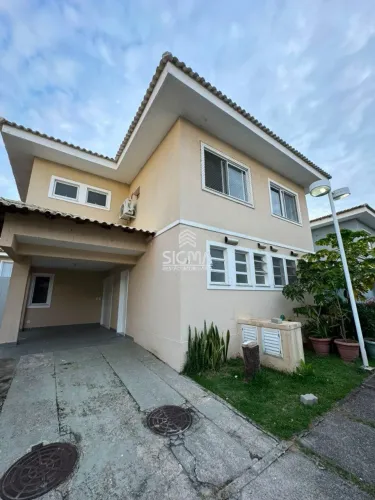 CASA RESIDENCIAL em MACAÉ - RJ, GLÓRIA