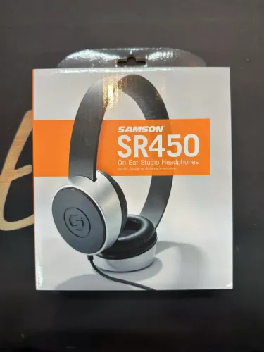 Fone de ouvido headphone Samson SR450