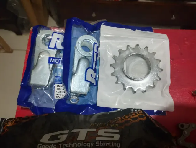 Pinhão bike fixa 16 dentes, contraporca, esticador e corrente,