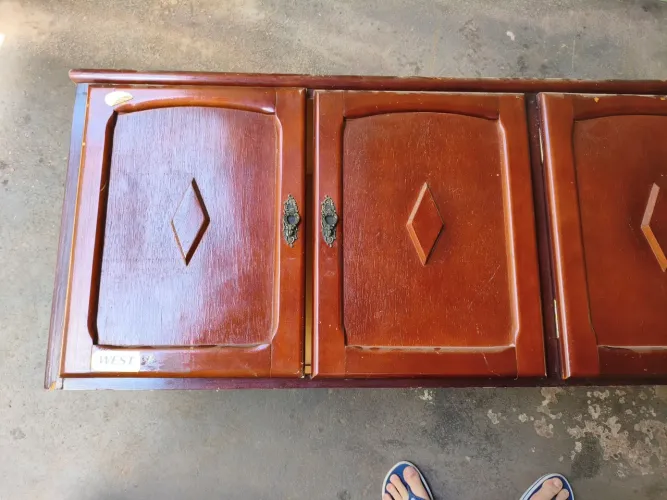 Baú de armário Antigo com Duas Portas Sem Fundo