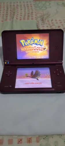 Nintendo DSi XL vermelho Bordô + Carregador Paralelo + R4 Pico Launcher