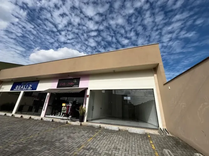 Sala Comercial Para Locação No Bairro Barra Do Rio Cerro Em Jaraguá Do Sul