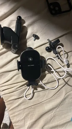 SUPORTE VEICULAR com carregamento sem fio