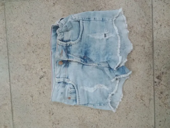 Short Jeans