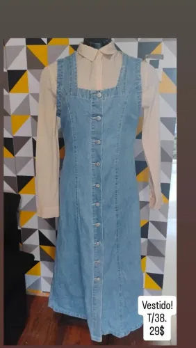 Vestido jeans feminino.